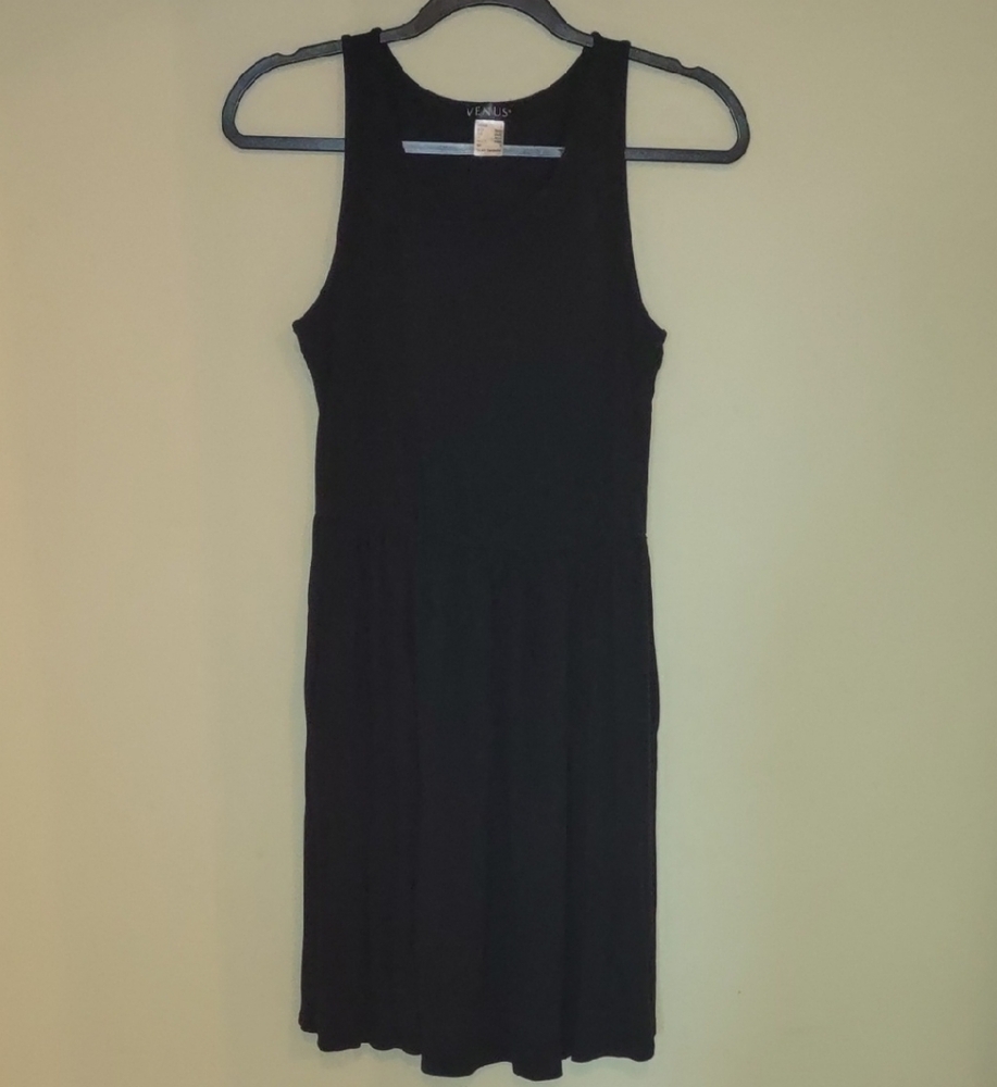 VENUS Black Sleeveless Midi Dress